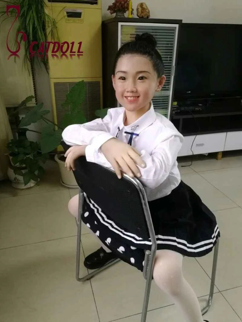 Poupée Chat 146 cm Bonnet A/B Qiu (Corps en TPE avec tête en silicone rigide)