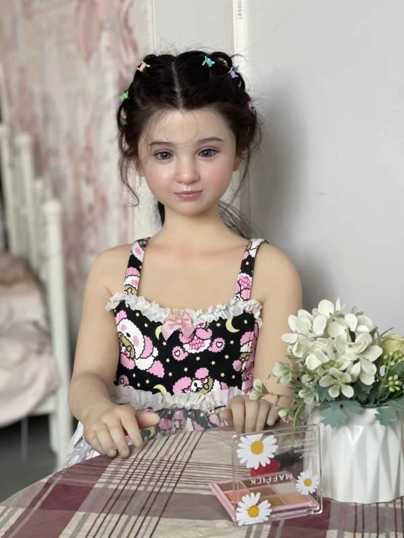 Poupée chat Victoria 123 cm (corps en TPE avec tête en silicone rigide)