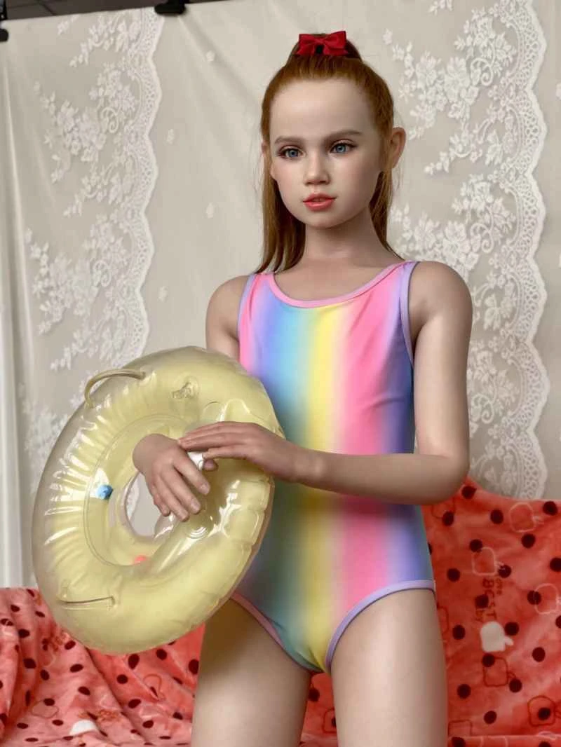 Poupée en silicone CATDOLL Luisa de 132 cm