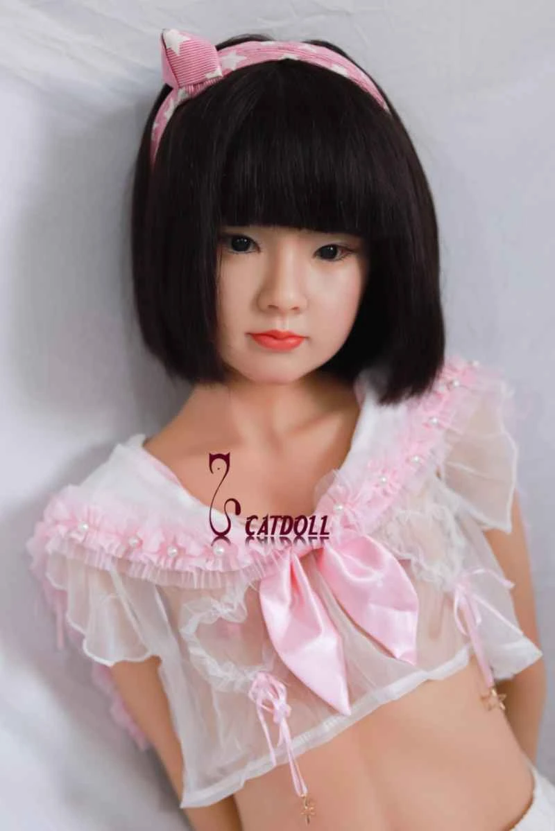Poupée en silicone CATDOLL Miho de 138 cm